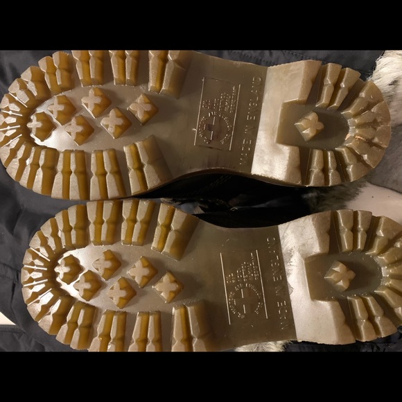 Dr. Martens - Picture 4 of 8